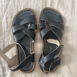 Women’s Black saltwater Sandals